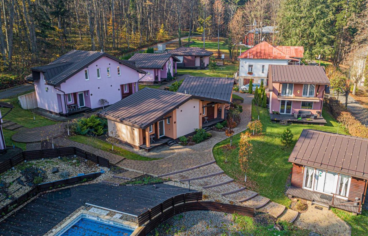 Apart-Club Zora Бардеевские Купели Экстерьер фото